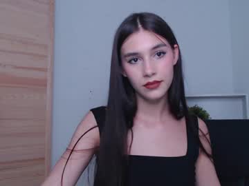 webcam girl li1lee_cherry live cam image #2492233