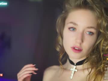 webcam girl _taylor_swift live cam image #4120373