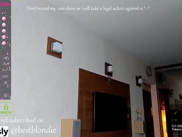 webcam girl bestblondiiecb live cam image #2398396