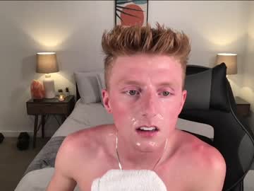 webcam man richiewest live cam image #2816168
