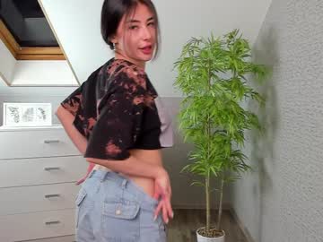 webcam girl two__colorss live cam image #4204577