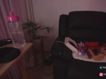 webcam girl mykinkybunny live cam image #2952835