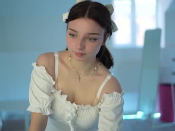 webcam girl floret_joy live cam image #5563686
