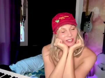 webcam girl kaileeshy live cam image #4787399