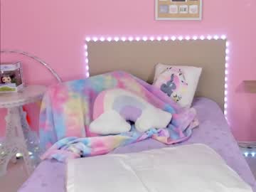 webcam girl little_effy18 live cam image #2794541