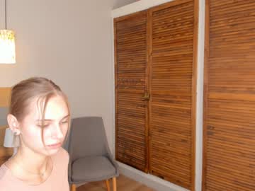 webcam girl kellanflowers live cam image #5318948