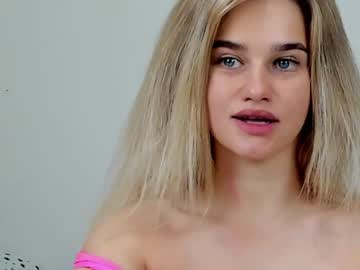 webcam girl super_pusichki live cam image #2133186