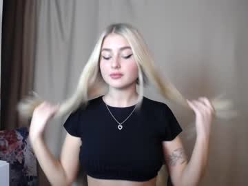 webcam girl cute18cute live cam image #3144296