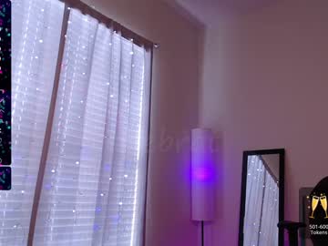webcam girl petitebrat live cam image #5133281