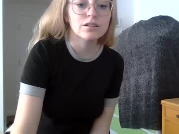 webcam girl blondievix live cam image #6134384
