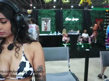 webcam girl sweetkarmababy live cam image #4863045