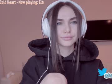 webcam girl hollyextra live cam image #692240
