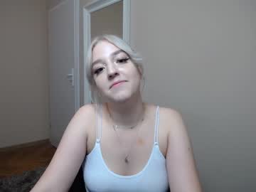 webcam girl silvia_leigh live cam image #301237