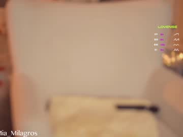 webcam girl mia_milagros live cam image #5510425