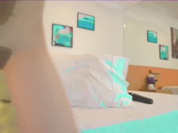 webcam girl camilitasu live cam image #2342048