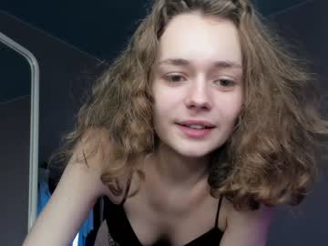 webcam girl mxxnsxsul live cam image #2233984
