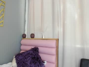 webcam girl roberta_lipa live cam image #2736573