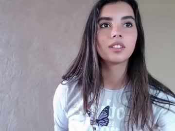 webcam girl nika_la live cam image #2483793