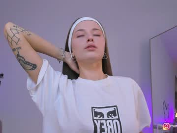 webcam girl mango_shake live cam image #1674124