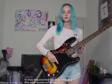 webcam girl petitebrat live cam image #6977234