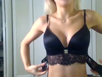 webcam girl stellababexoxoxo live cam image #4051077