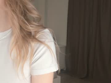webcam girl tothebottomofonesheart live cam image #6463395