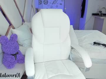 webcam girl camilalovers01 live cam image #3533775