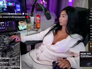 webcam girl evelyne92 live cam image #5622956