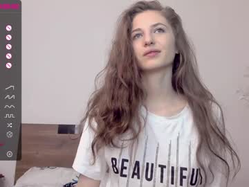 webcam girl maya20022 live cam image #2100555