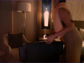 webcam girl bitter_moon live cam image #3619730