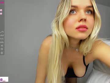 webcam girl corni__ live cam image #3805173