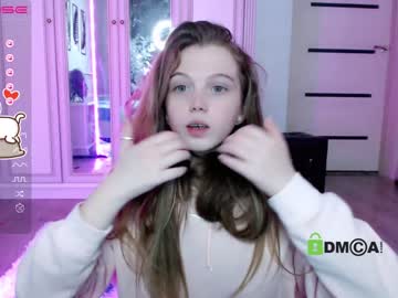 webcam girl small_blondee live cam image #3387371