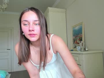 webcam girl eleonora_linn live cam image #2233407