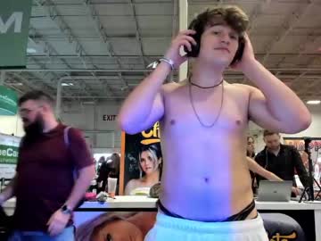 webcam man thejohnnystone live cam image #3282713
