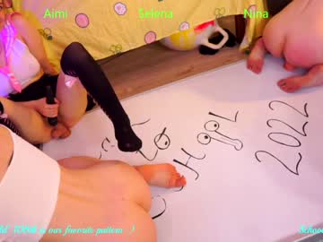 webcam girl wildfairiesheaven live cam image #896011