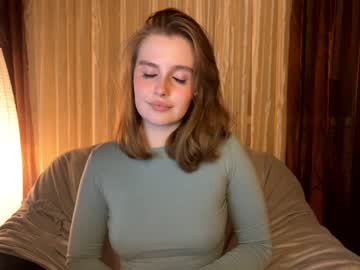 webcam girl cute_siberian_girl live cam image #6376132