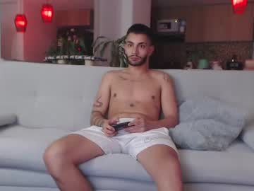 webcam man fratguysonline live cam image #4322989