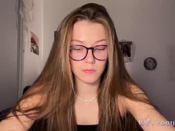 webcam girl venusenvyx live cam image #6696946