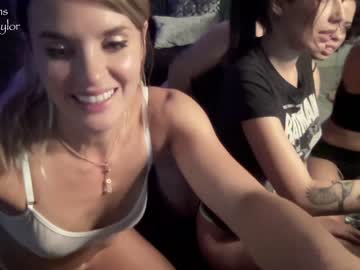 webcam girl phoenix_taylor live cam image #2375030