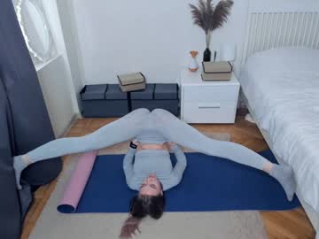 webcam girl yasminaduncan live cam image #6438261