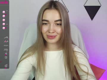webcam girl yourvirusqueen_ live cam image #2207997
