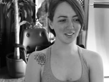 webcam girl maeveminx live cam image #1568116
