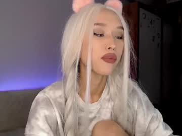 webcam girl leesa_kiss live cam image #225542