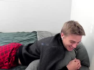 webcam man collegeboiaz live cam image #5940000