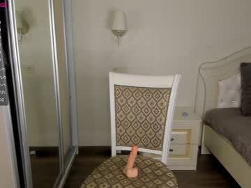 webcam girl kitana_55 live cam image #2133946