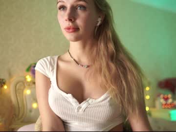webcam girl annrainbow live cam image #3236270