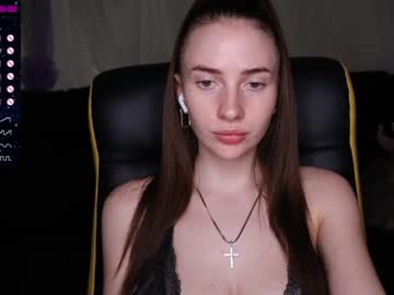 webcam girl fallen_angel_18 live cam image #353117