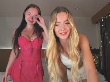 webcam girl aria_muv live cam image #6160219