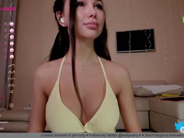 webcam girl hollyextra live cam image #3784650