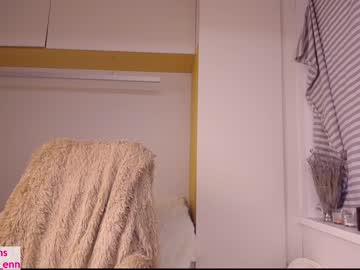 webcam girl lorienn live cam image #1347105